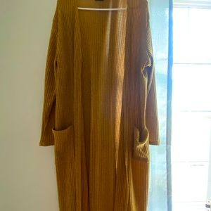Mustard colored long cardigan ribbed material w/ pockets